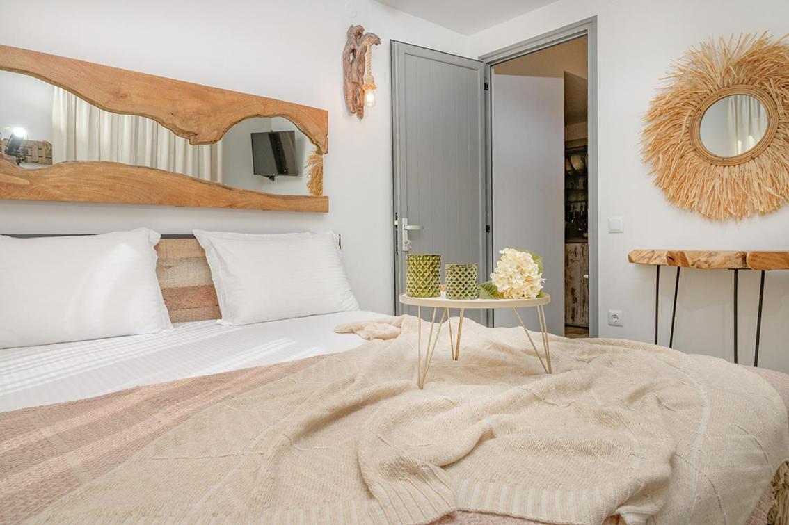 Meltemi Luxury Apartments Неа-Рода Экстерьер фото